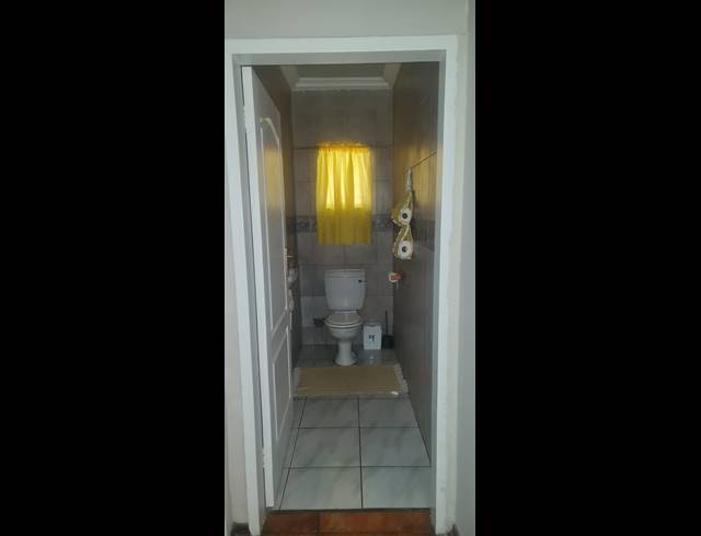 4 BEDROOM HOUSE FOR SALE IN PROTEA PARK